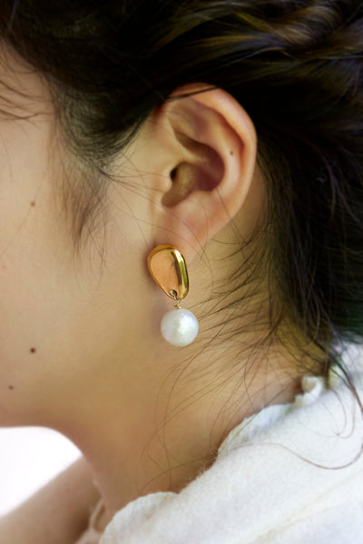 SONIA BOYAJIAN _ Cynthia Pearl Drop Earrings