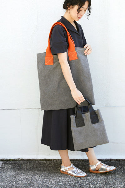 <tc>Carbon Tote_S</tc>