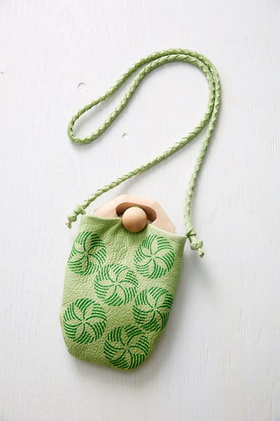 <transcy>Tin Bag Round</transcy>