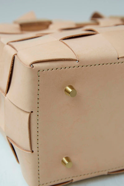 <transcy>Woven Tote M</transcy>