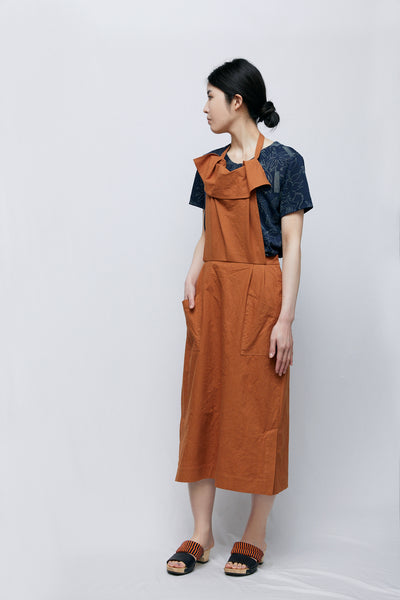 <transcy>Izaribata Apron Skirt</transcy>