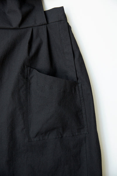 <transcy>Izaribata Apron Skirt</transcy>