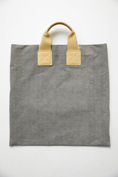 <tc>Carbon Tote_M</tc>