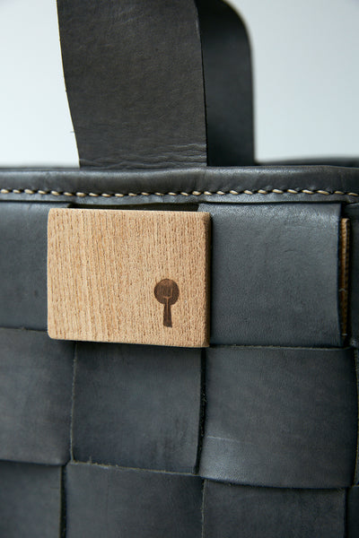 <transcy>Woven Tote M</transcy>