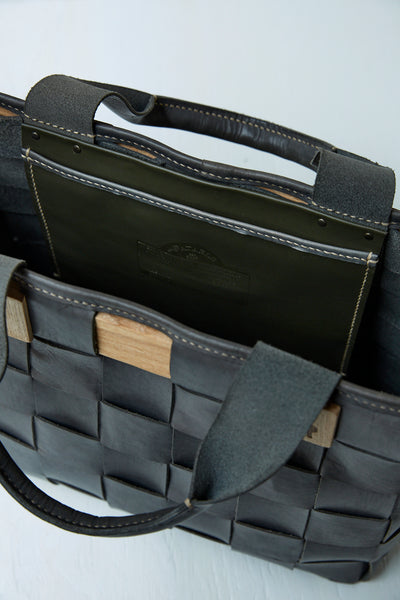<transcy>Woven Tote M</transcy>
