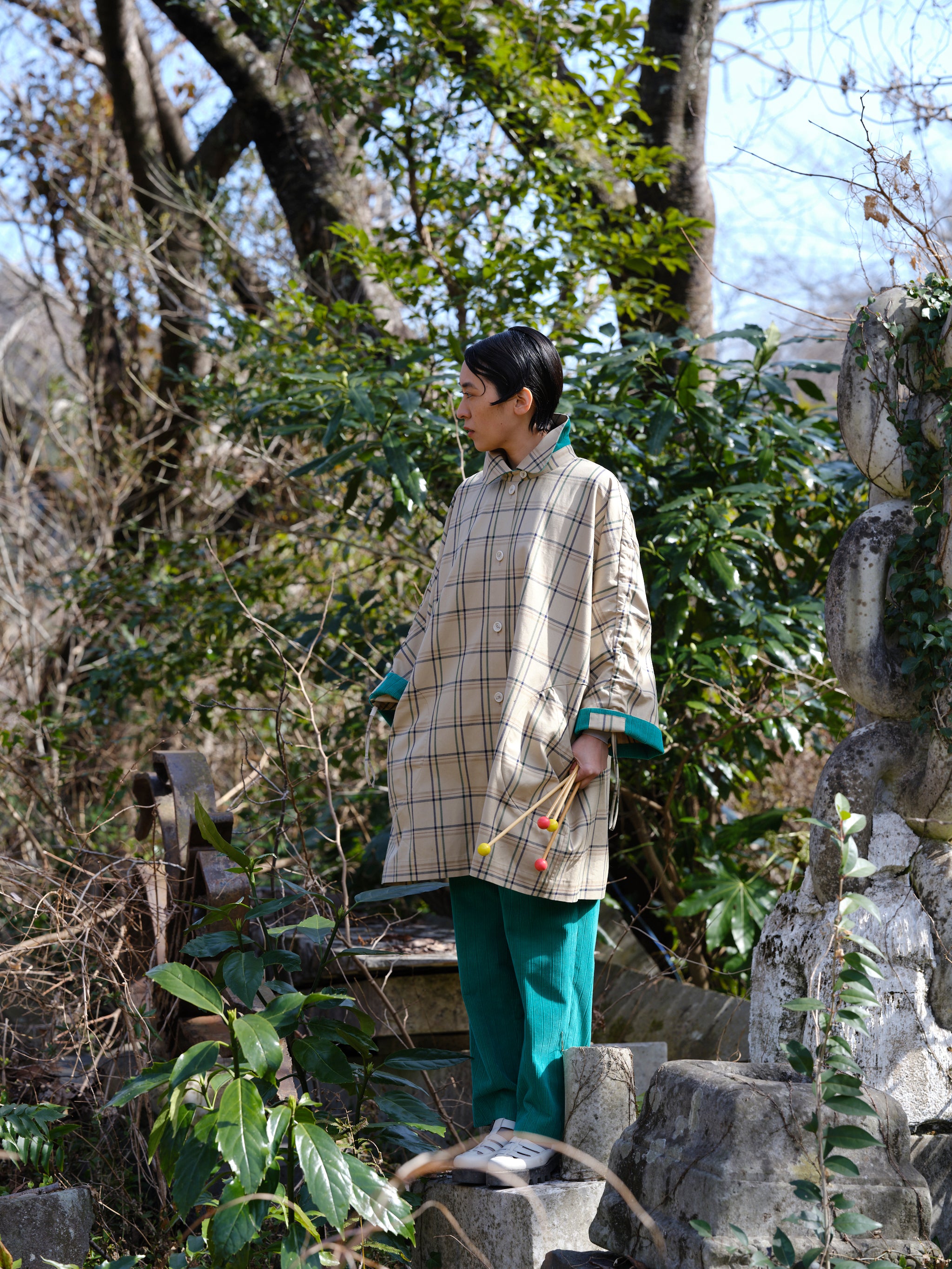 eatable of many orders 2014AW ラオス織りブルゾン エタブルの服と鞄－竹をめぐり、竹炭を追う－｜fennica