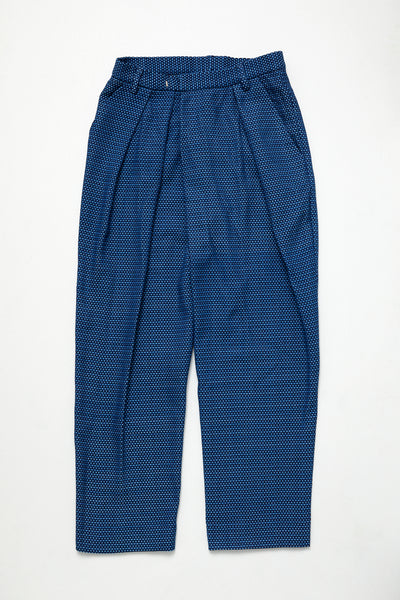 <transcy>Calyx Trouser</transcy>